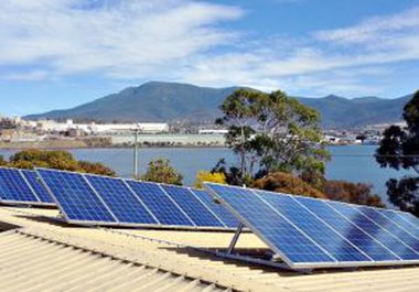 Panel Surya Flat Roof Rack